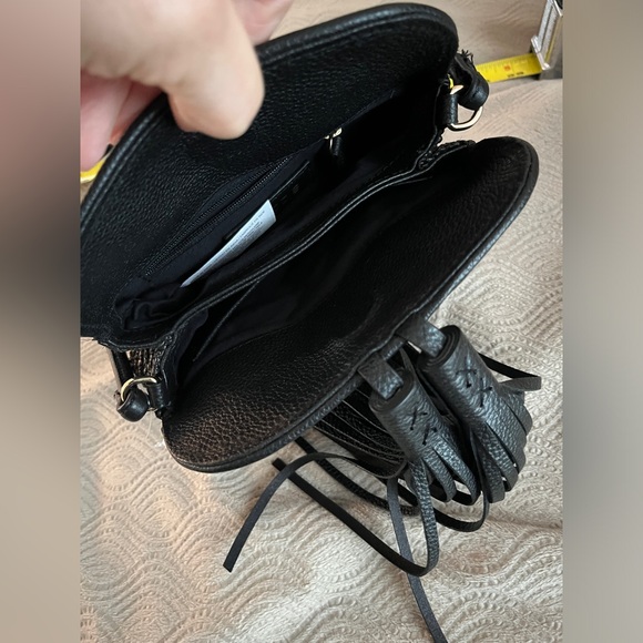 🆕 Chico’s tassel cross body bag in black only - Picture 7 of 15
